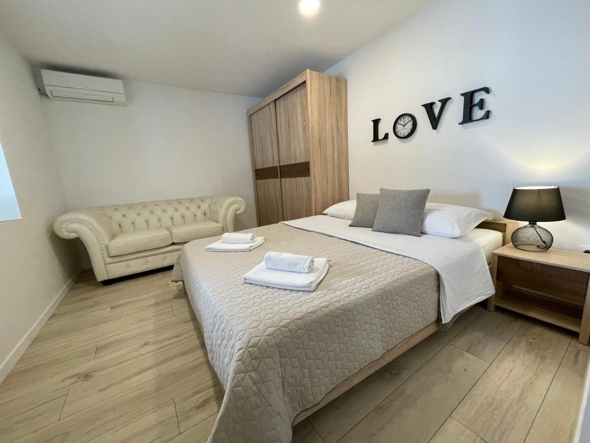 Apartments Nona 풀라 외부 사진